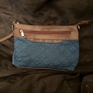 Wristlet and crossbody - unbranded